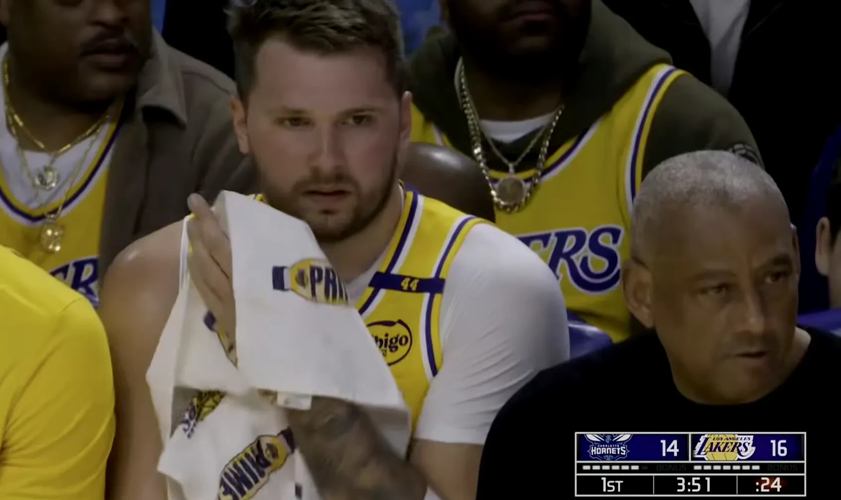 平博下载平博体育-东契奇遭遇七连败，巴塞罗那教练面临压力！-平博下载平博体育